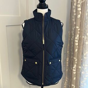 JCrew Factory quilted puffer vest with snap pockets. NWOT